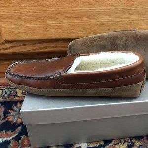 Men's Shearling Leather Slippers size 7 never worn